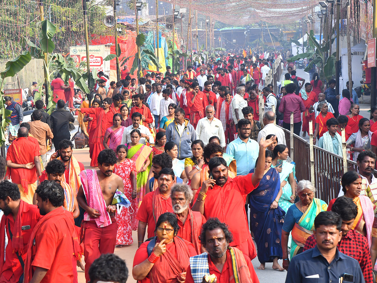 Bhavani Deeksha Viramanalu Started At Vijayawada Photos19