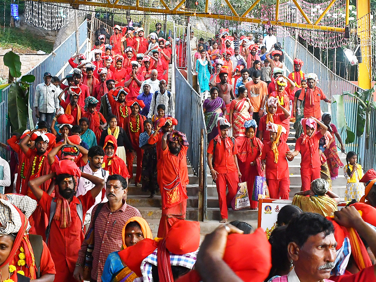 Bhavani Deeksha Viramanalu Started At Vijayawada Photos24