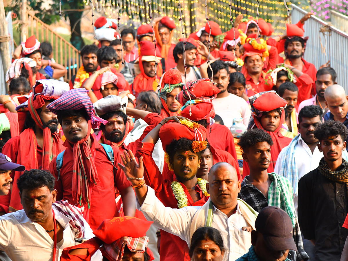 Bhavani Deeksha Viramanalu Started At Vijayawada Photos5