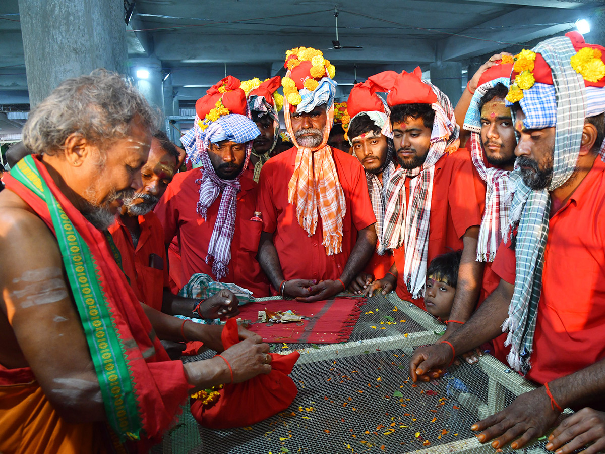 Bhavani Deeksha Viramanalu Started At Vijayawada Photos7