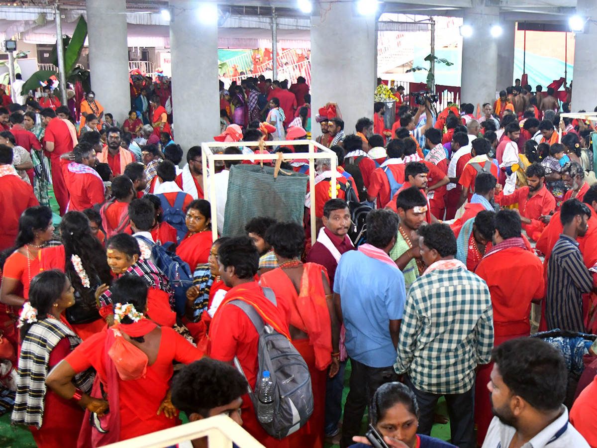 Bhavani Deeksha Viramanalu Started At Vijayawada Photos8