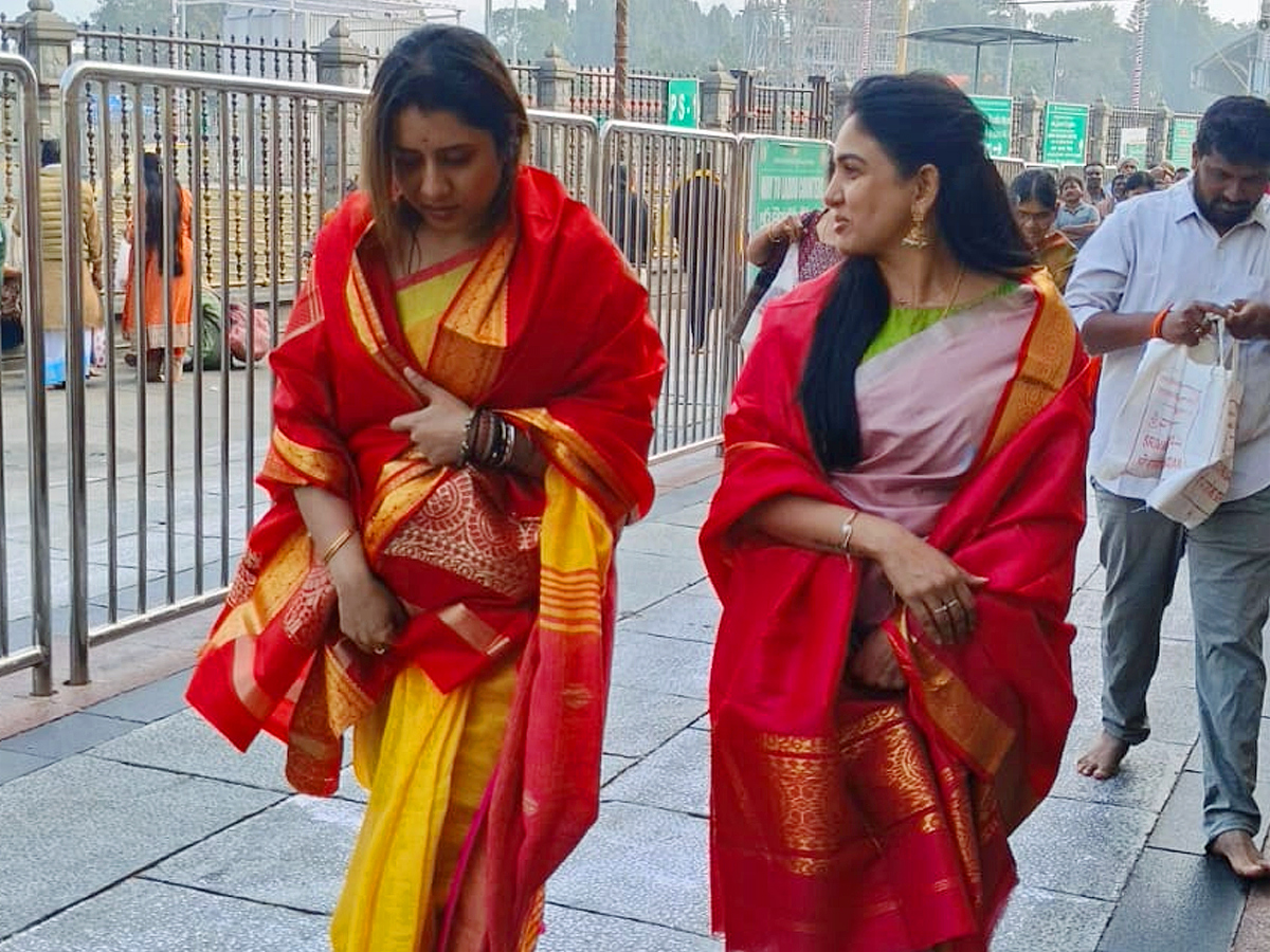 Film celebrities visit Lord Venkateswara Tirumala Photos8