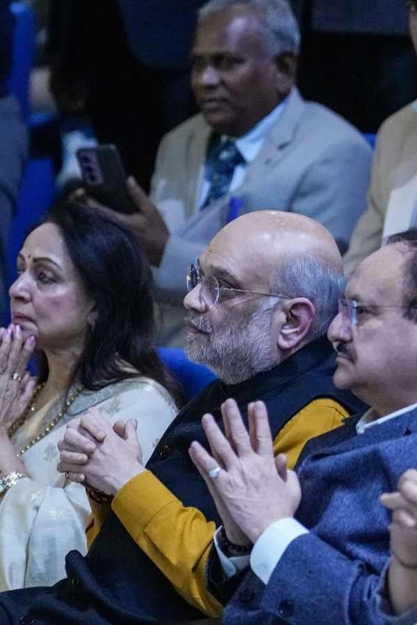 Hema Malini Hosts prayer meet for Dharmendra In Delhi Photos7