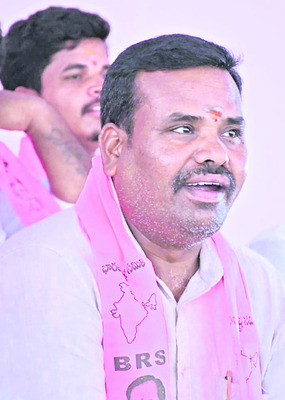 పోరాటం చేశాడు.. సర్పంచ్‌ అయ్యాడు 2