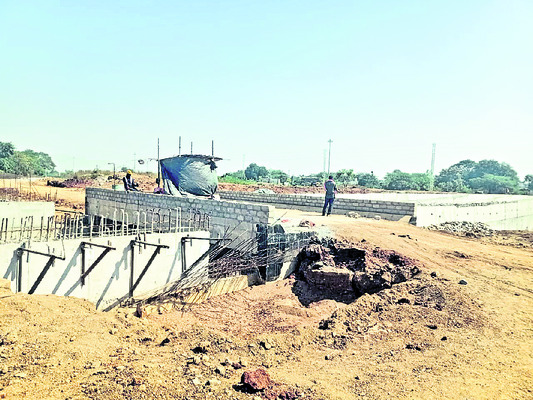 ‘కోచ్‌’.. చకచకా...1