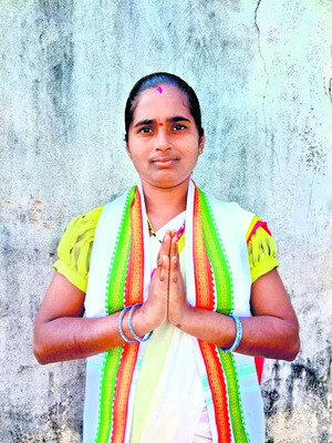 తొలి విడత సర్పంచ్‌లు వీరే..2