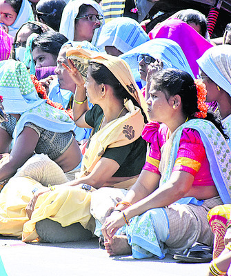 కదంతొక్కిన అంగన్‌వాడీలు 4