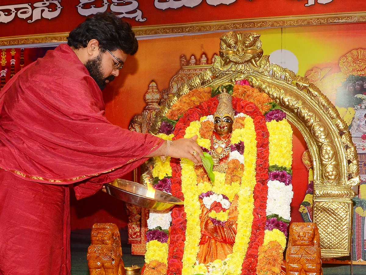 Heavy Rush of Bhavani Deeksha Viraman on Indrakeeladri4