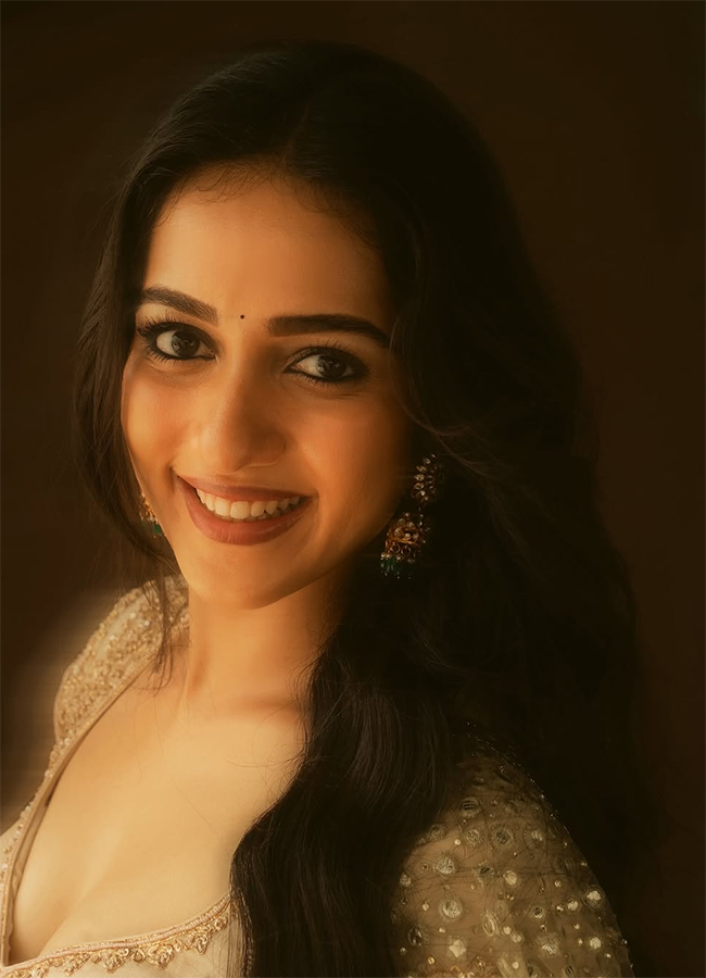 Mowgli 2025 Movie Actress Sakshi Mhadolkar HD Photos2