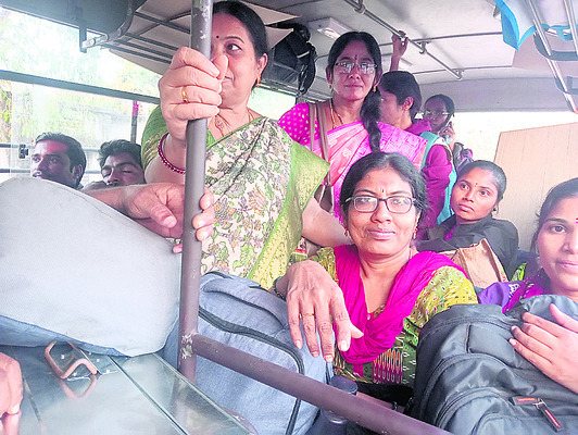 మొదట ఇక్కడే..3