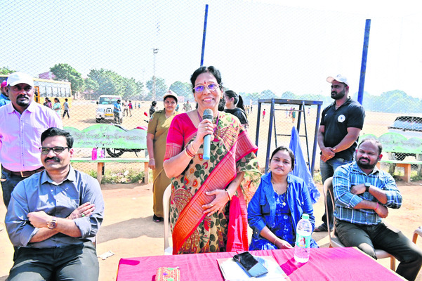మైనింగ్‌ అధికారుల వేధింపులు ఆపాలి
1