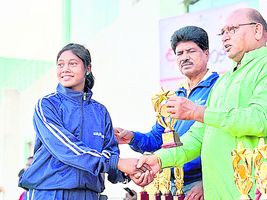 ఉత్సాహంగా అథ్లెటిక్స్‌ పోటీలు1