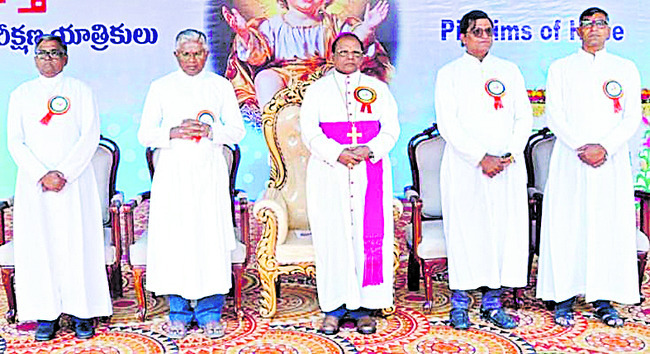 మానవుల రక్షణార్థం క్రీస్తు సిలువపై మరణం 1