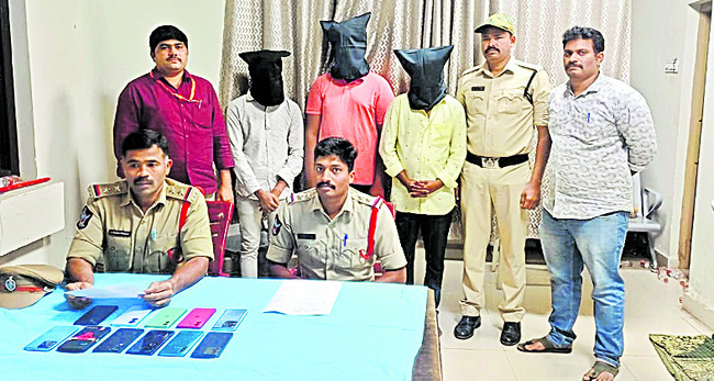 ‘వేగ’లో పండుగల ఆఫర్లు1