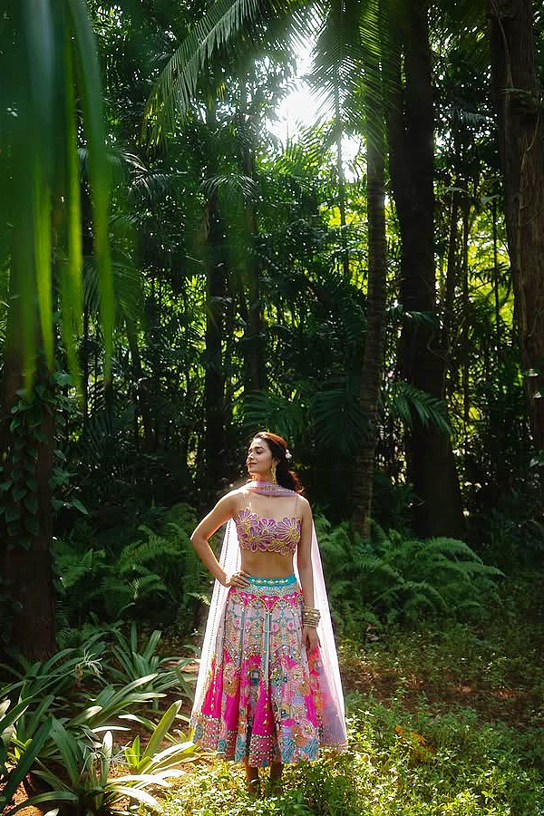 Actress Keerthy Suresh Wedding Anniversary SPecial Photos2