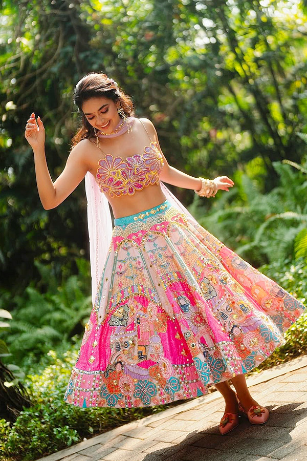 Actress Keerthy Suresh Wedding Anniversary SPecial Photos19