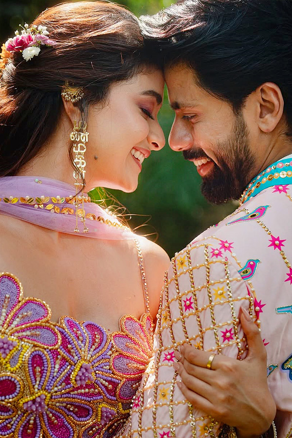 Actress Keerthy Suresh Wedding Anniversary SPecial Photos4