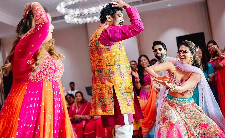 Actress Keerthy Suresh Wedding Anniversary SPecial Photos7