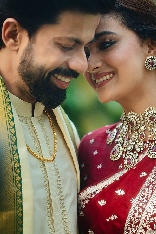 Actress Keerthy Suresh Wedding Anniversary SPecial Photos9