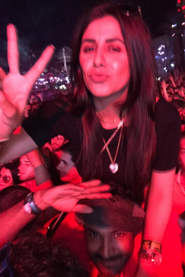 Happy Birthday Lover.. Actress Lovely Wishes for Husband Photos5