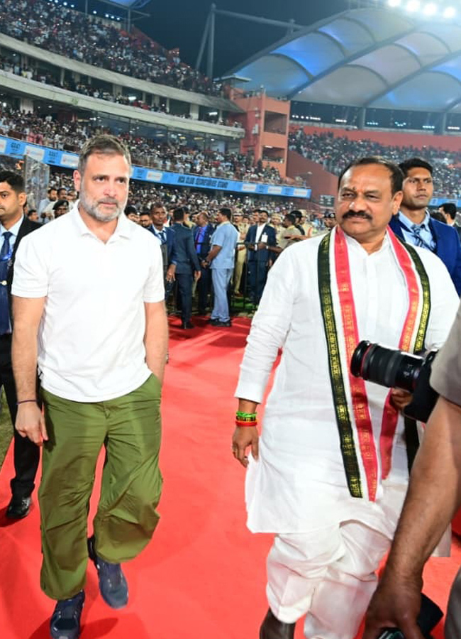 Uppal electrifying atmosphere Hyderabad chanted the Messi mantra (Photos)6