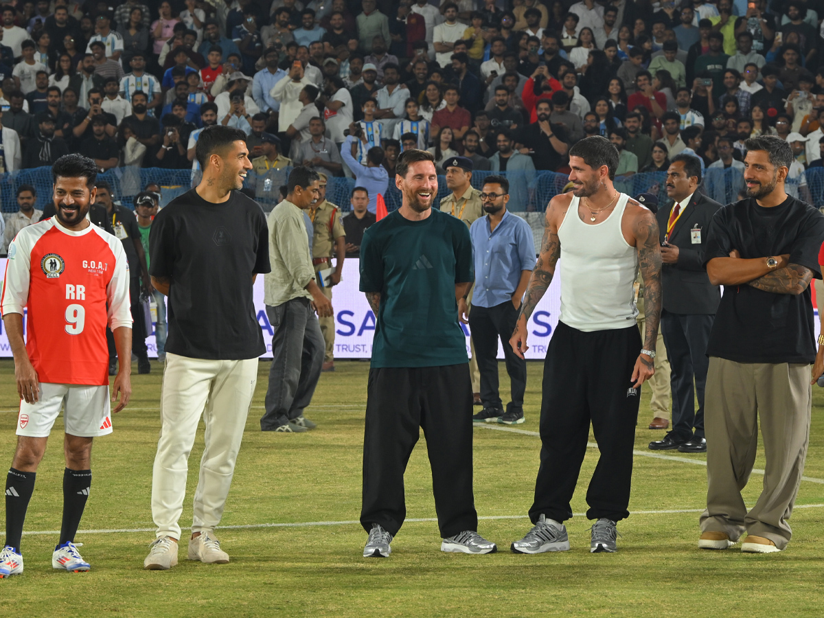 Uppal electrifying atmosphere Hyderabad chanted the Messi mantra (Photos)8