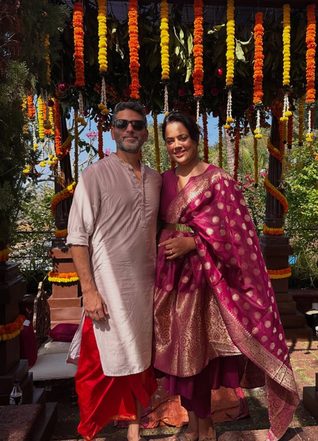 Tollywood actress Sameera Reddy's birthday special (Gallery)15