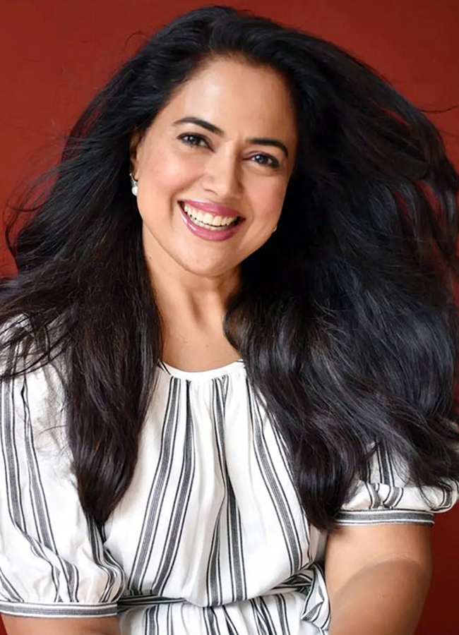 Tollywood actress Sameera Reddy's birthday special (Gallery)5