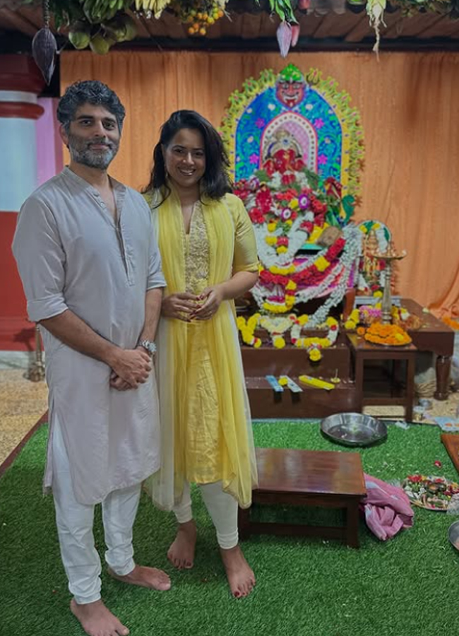 Tollywood actress Sameera Reddy's birthday special (Gallery)8