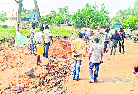 కబ్జాల రాజ్యం!1