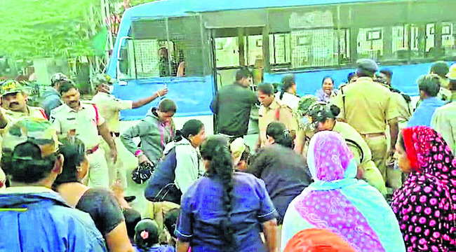 కొనసాగుతున్న ఉద్రిక్తత1