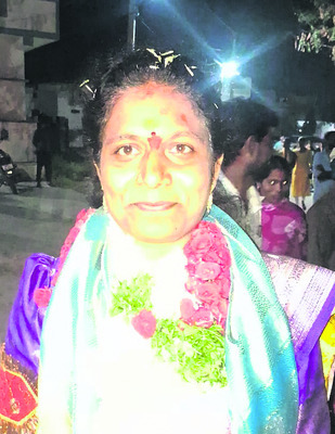 తొలిసారి ఓటు వేసిన అక్కాచెల్లెళ్లు3