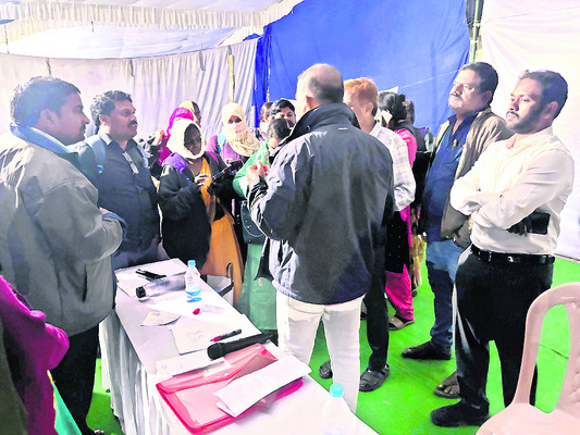 పారితోషికం చెల్లింపులో కోత!1