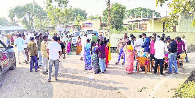 చెయ్యెత్తి.. జైకొట్టి.. 2