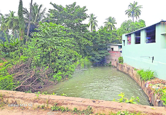లస్కర్లను చూసి పుష్కరం1
