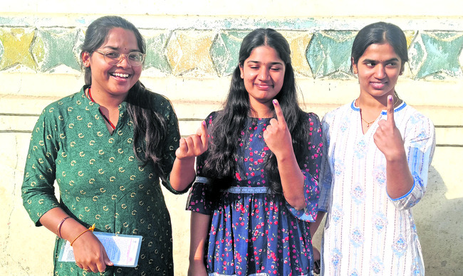 కాంగ్రెస్‌దే హవా..3