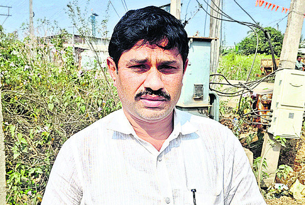 ప్రభుత్వ స్థలంలో పాగా! 3