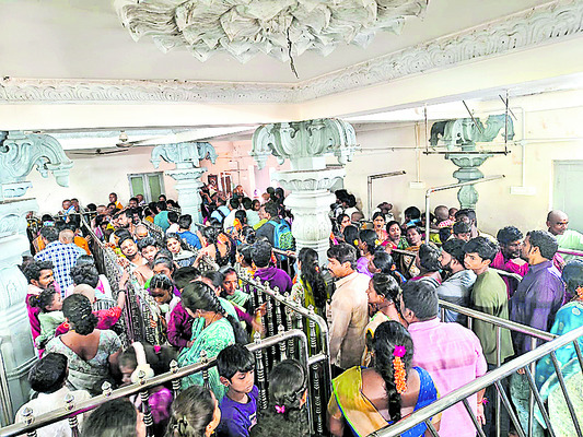 నేడు ‘కోటి సంతకాల’ ర్యాలీ
1