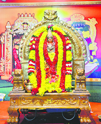 కరుణించమ్మా.. కనకదుర్గమ్మా 2