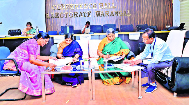 పోటెత్తిన ఓటర్లు.. 2