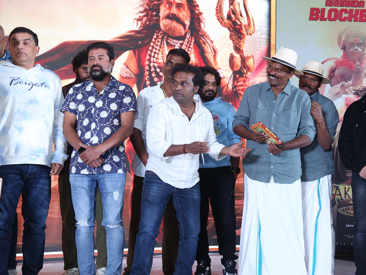 Akhanda 2 Thandavam Success Meet Photos10