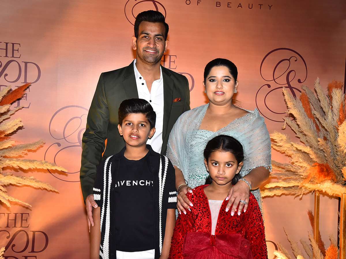 Allu Sneha Reddy Attends the Opening Ceremony of Hanshitha Reddy makeup studio13