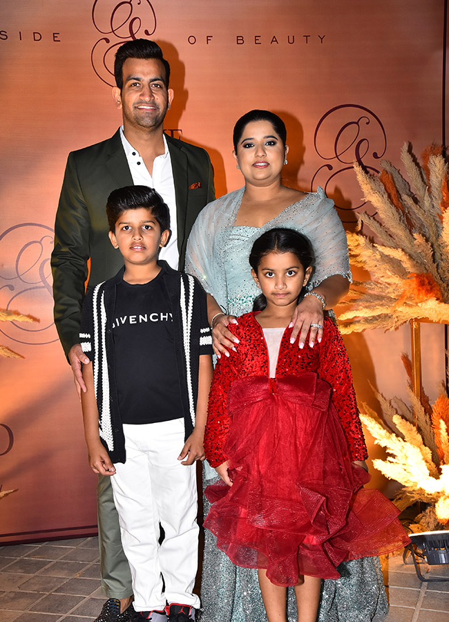 Allu Sneha Reddy Attends the Opening Ceremony of Hanshitha Reddy makeup studio14