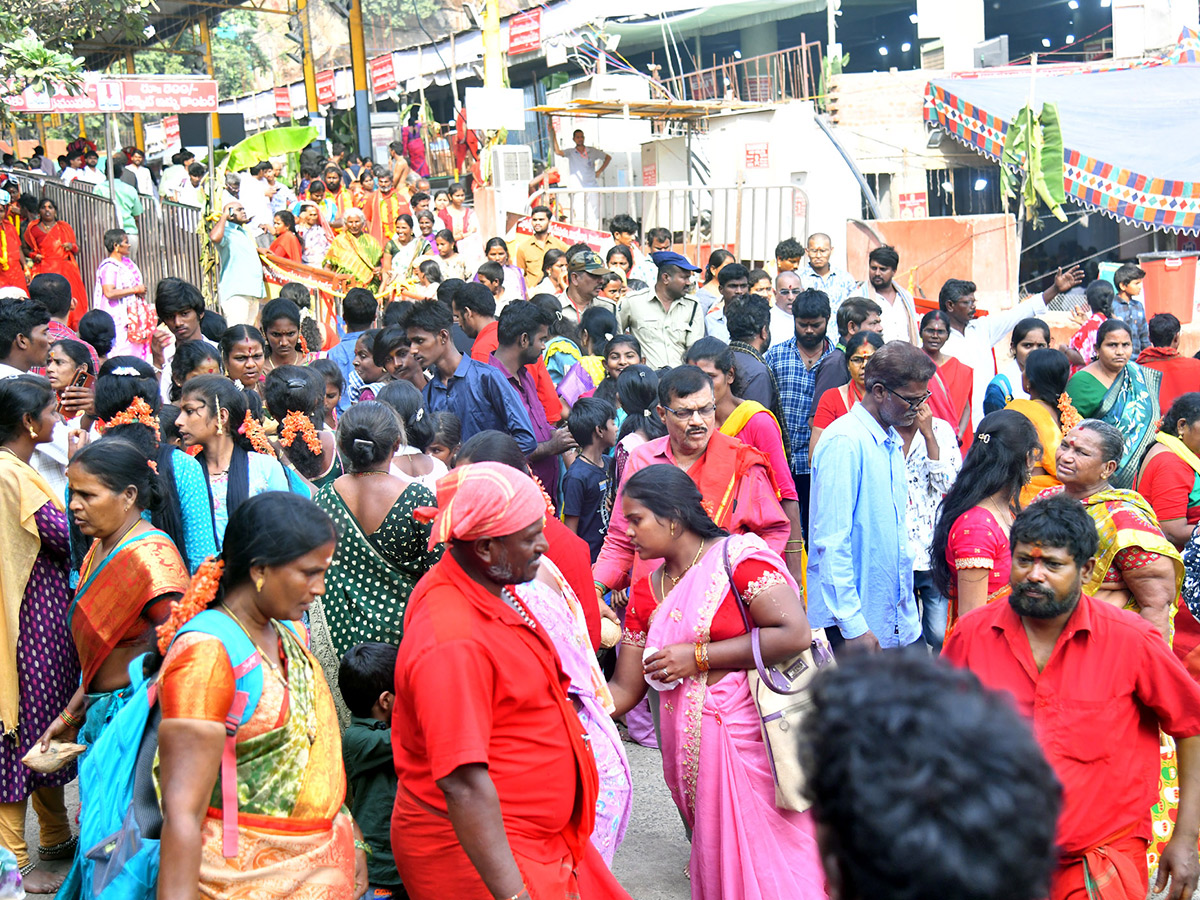 Bhavani Deeksha Viramana at Indrakeeladri Photos2