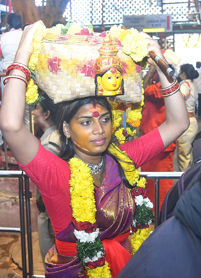 Bhavani Deeksha Viramana at Indrakeeladri Photos24