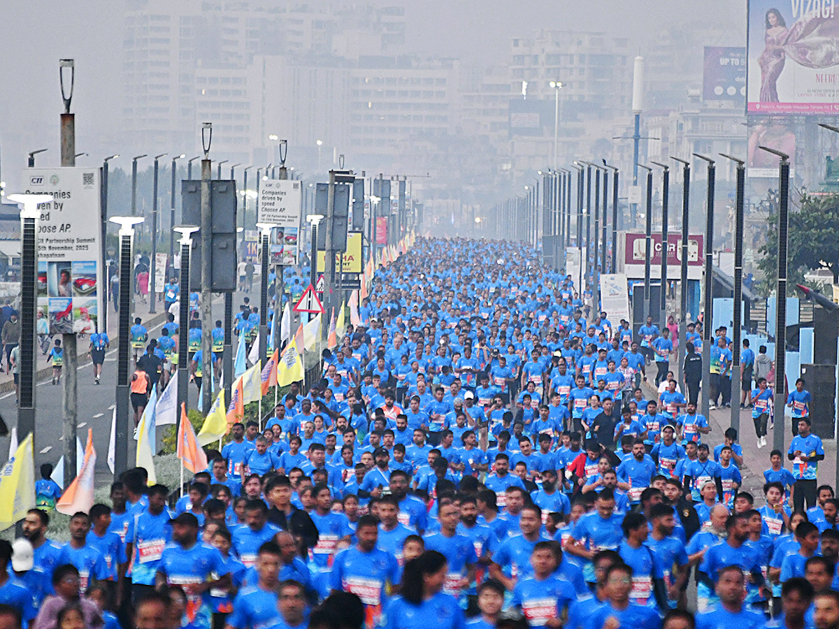 Navy Mera Dhan 42K Run Rally At Visakhapatnam2
