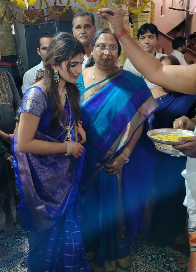 Actress Sreeleela at the Simhachalam temple (Photos)7