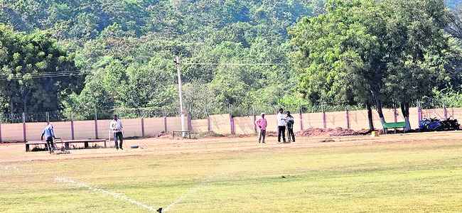 ముత్తంగి అలంకరణలో రామయ్య2