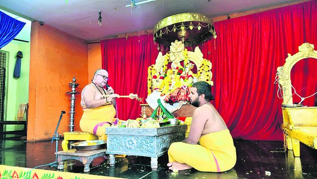 ముత్తంగి అలంకరణలో రామయ్య1