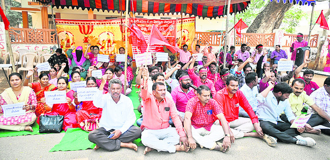 ఫిర్యాదులపై నిర్లక్ష్యం తగదు 1